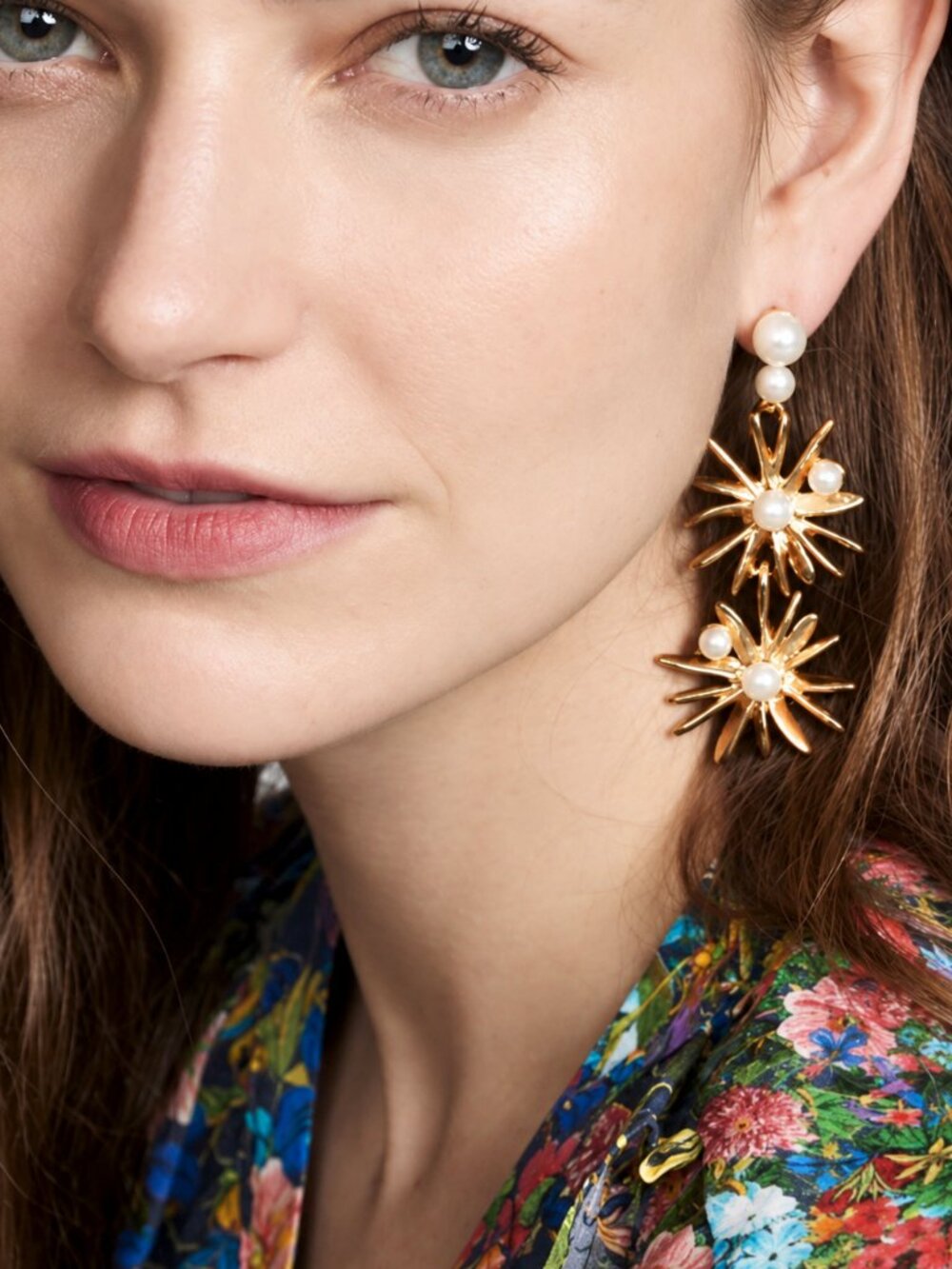 Oscar de la Renta Gold Sunburst Faux Pearl Drop Earrings Statement Earrings